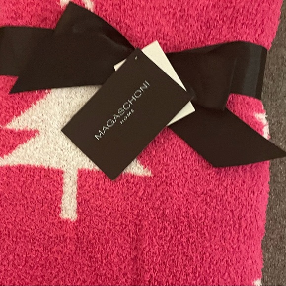 PINK christmas tree blanket - Picture 7 of 9